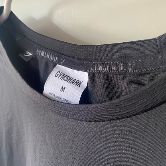 GymShark Exercise T-Shirt - Picture 2 of 2